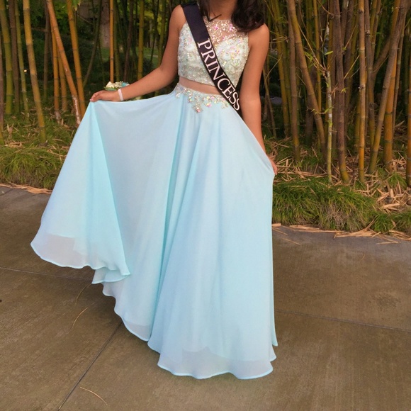 Pastel blue long evening/ formal/ Prom dress - Picture 2 of 6